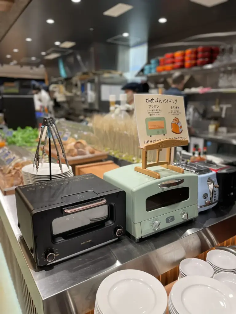 かめぱんカフェ 内観2