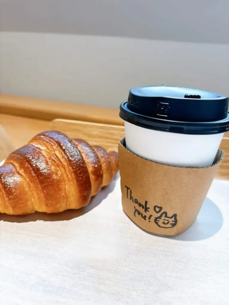 パンとドリンクの写真