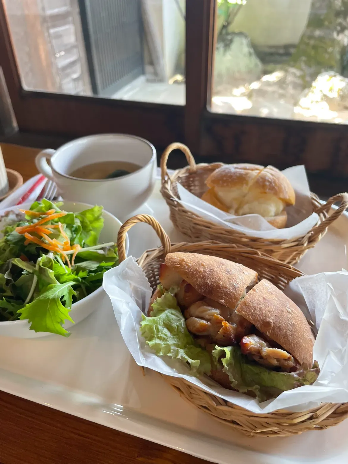 ブランチ