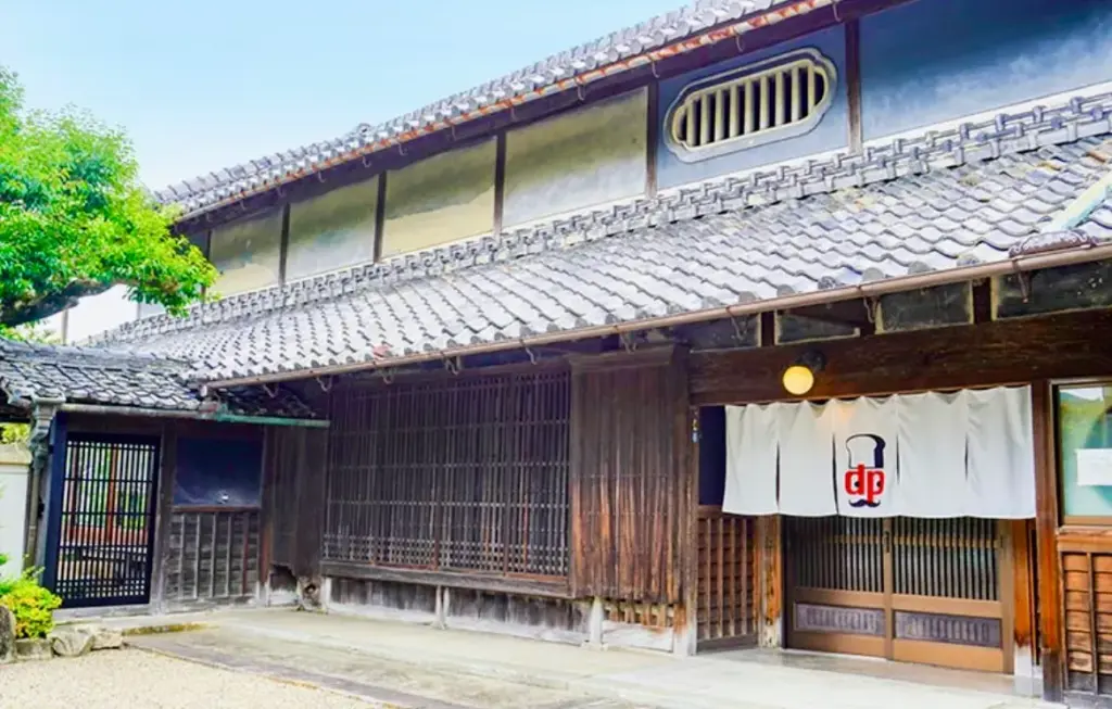 店の外観の写真