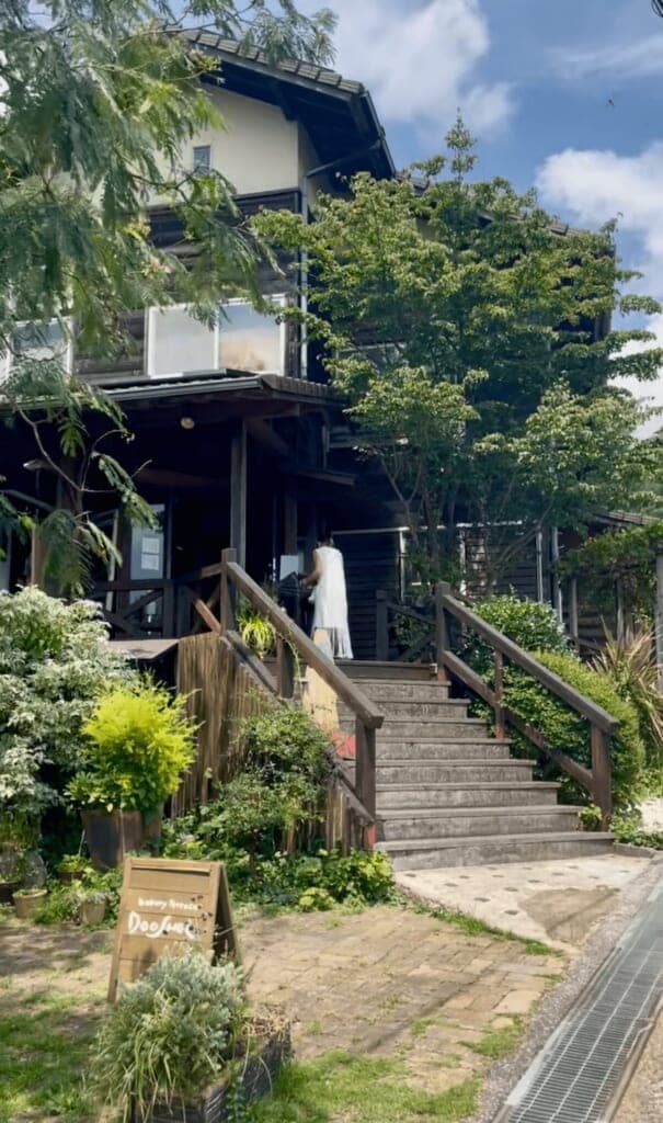 店の外観の写真