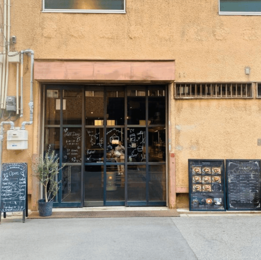 店の外観の写真