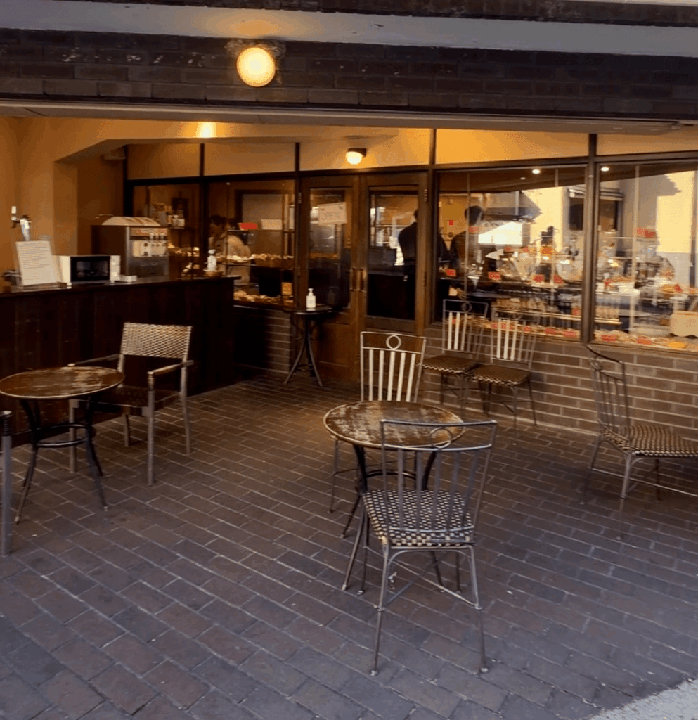 店の外観の写真