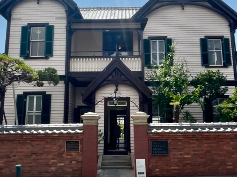 店の外観の写真